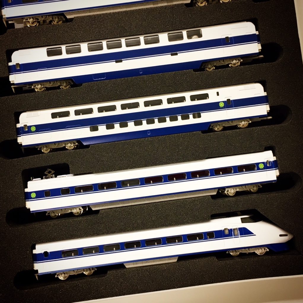 新幹線100系の模型2